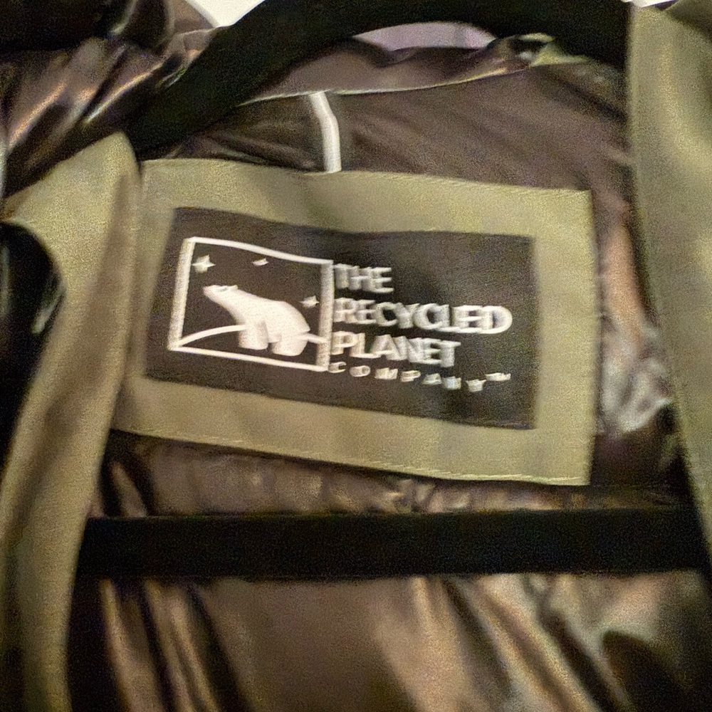 Men's NWOT Olive Puffer Jacket - Picture 2 of 6